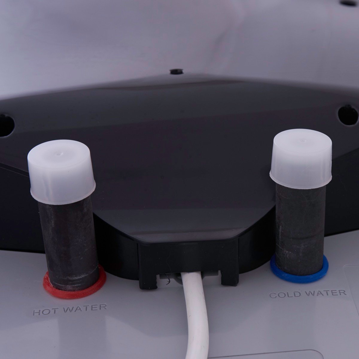 سخان مياه تورنيدو كهرباء 50 لتر إينامل لمبة ليد سيلفر TEEE-50MS